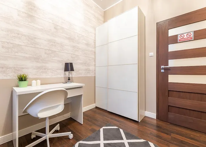 Royalaparthotel Sienkiewicza 52 *